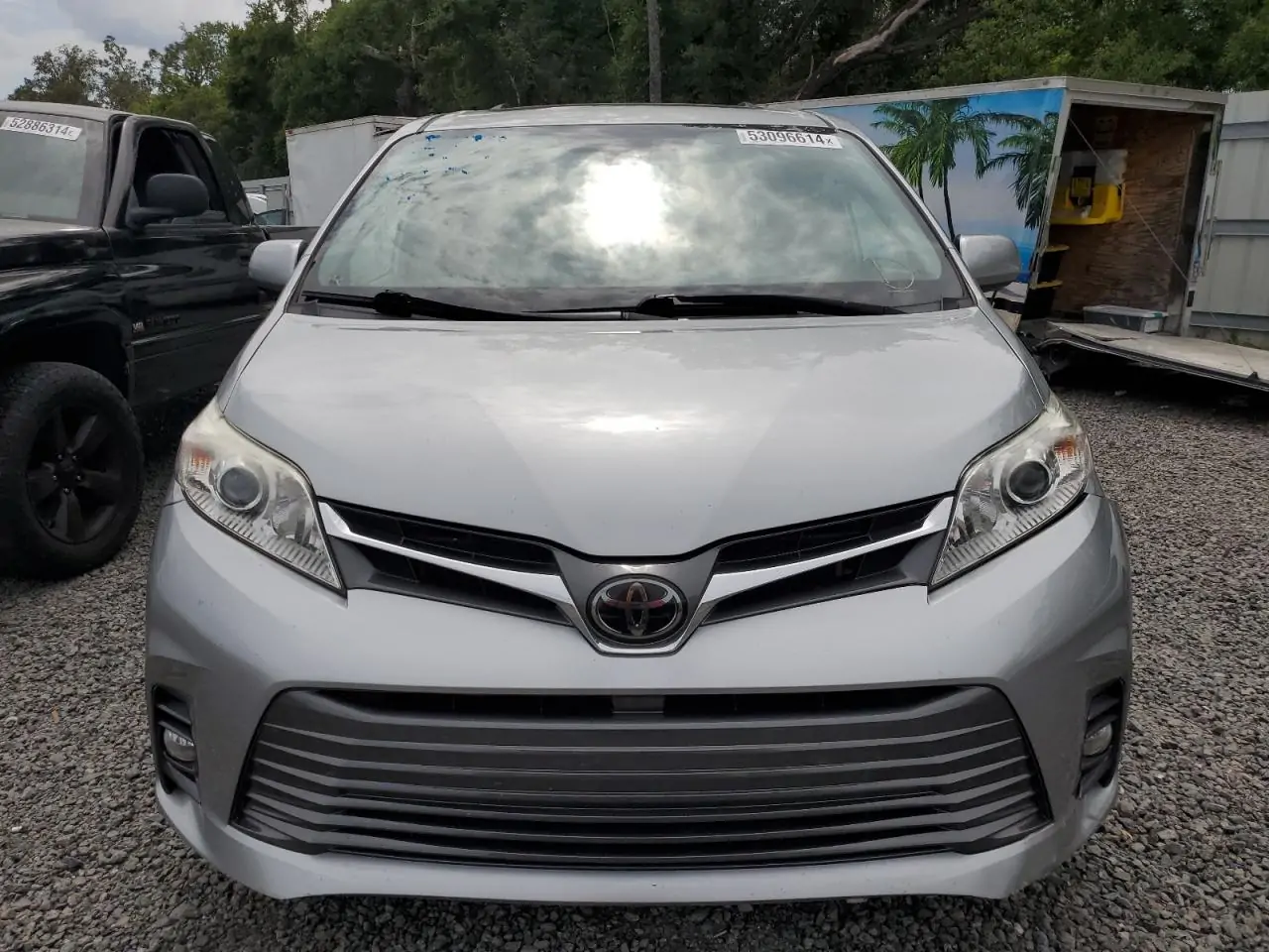 Автомобіль TOYOTA SIENNA XLE 2019 | GrandCar Автомобіль TOYOTA SIENNA XLE 2019 | GrandCar