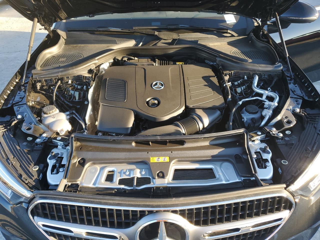 Автомобіль MERCEDES-BENZ GLC 300 2024 | GrandCar Автомобіль MERCEDES-BENZ GLC 300 2024 | GrandCar