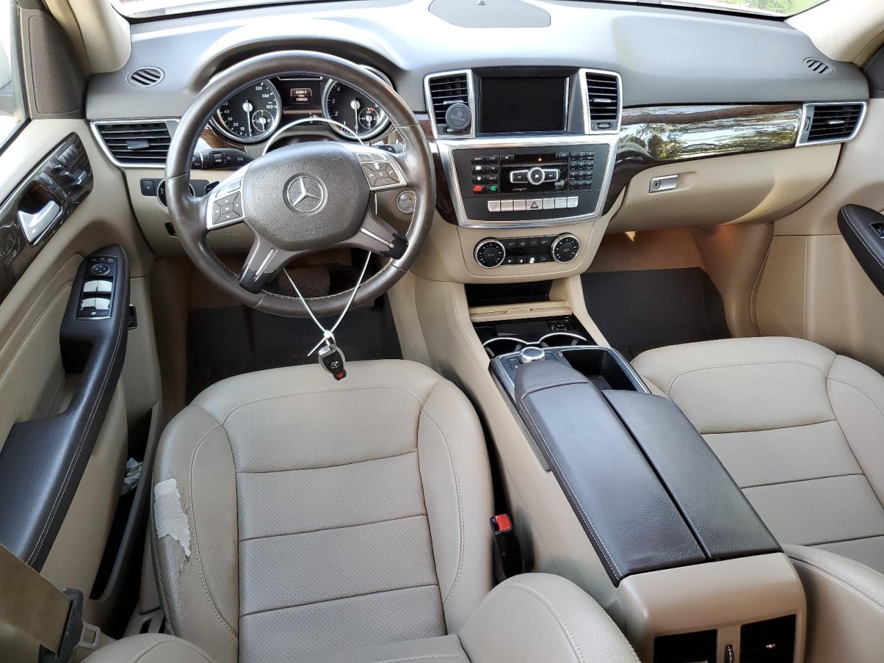 Автомобіль MERCEDES-BENZ ML 350 4MATIC 2013 | GrandCar Автомобіль MERCEDES-BENZ ML 350 4MATIC 2013 | GrandCar