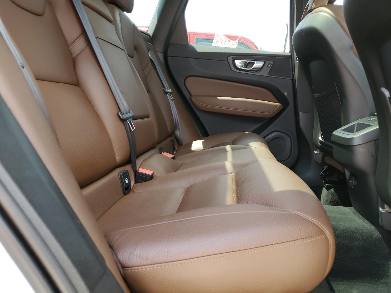 Автомобіль VOLVO XC60 T6 MOMENTUM 2021 | GrandCar Автомобіль VOLVO XC60 T6 MOMENTUM 2021 | GrandCar
