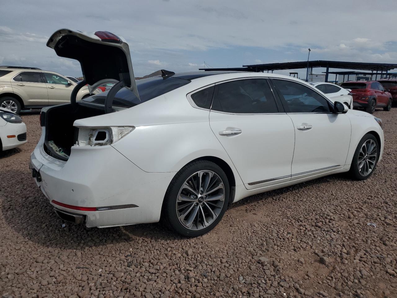 Автомобиль KIA CADENZA PREMIUM 2017 | GrandCar Автомобиль KIA CADENZA PREMIUM 2017 | GrandCar