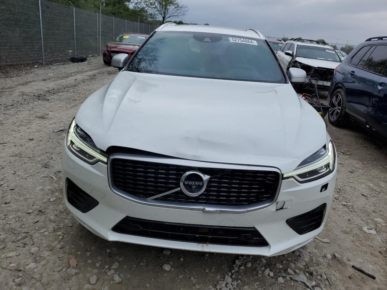 Автомобіль VOLVO XC60 T6 R-DESIGN 2018 | GrandCar Автомобіль VOLVO XC60 T6 R-DESIGN 2018 | GrandCar