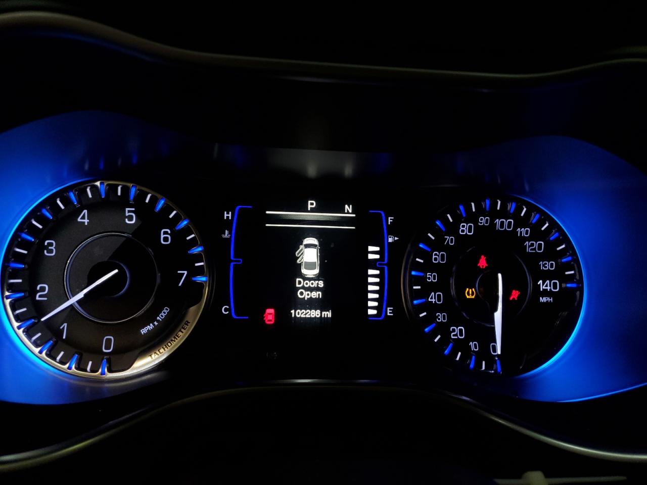 Автомобиль CHRYSLER 200 LIMITED 2015 | GrandCar Автомобиль CHRYSLER 200 LIMITED 2015 | GrandCar