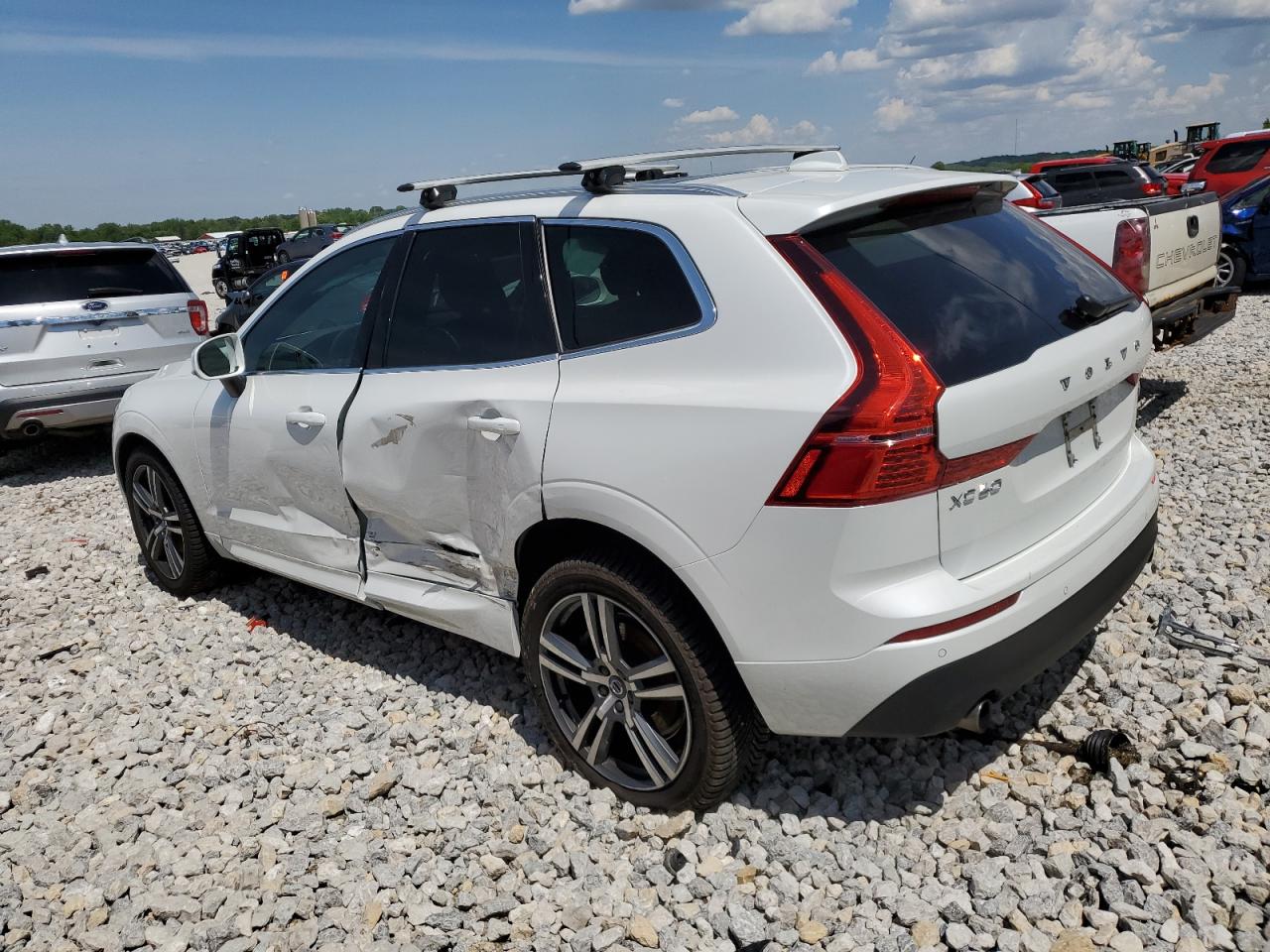 Автомобіль VOLVO XC60 T6 MOMENTUM 2021 | GrandCar Автомобіль VOLVO XC60 T6 MOMENTUM 2021 | GrandCar