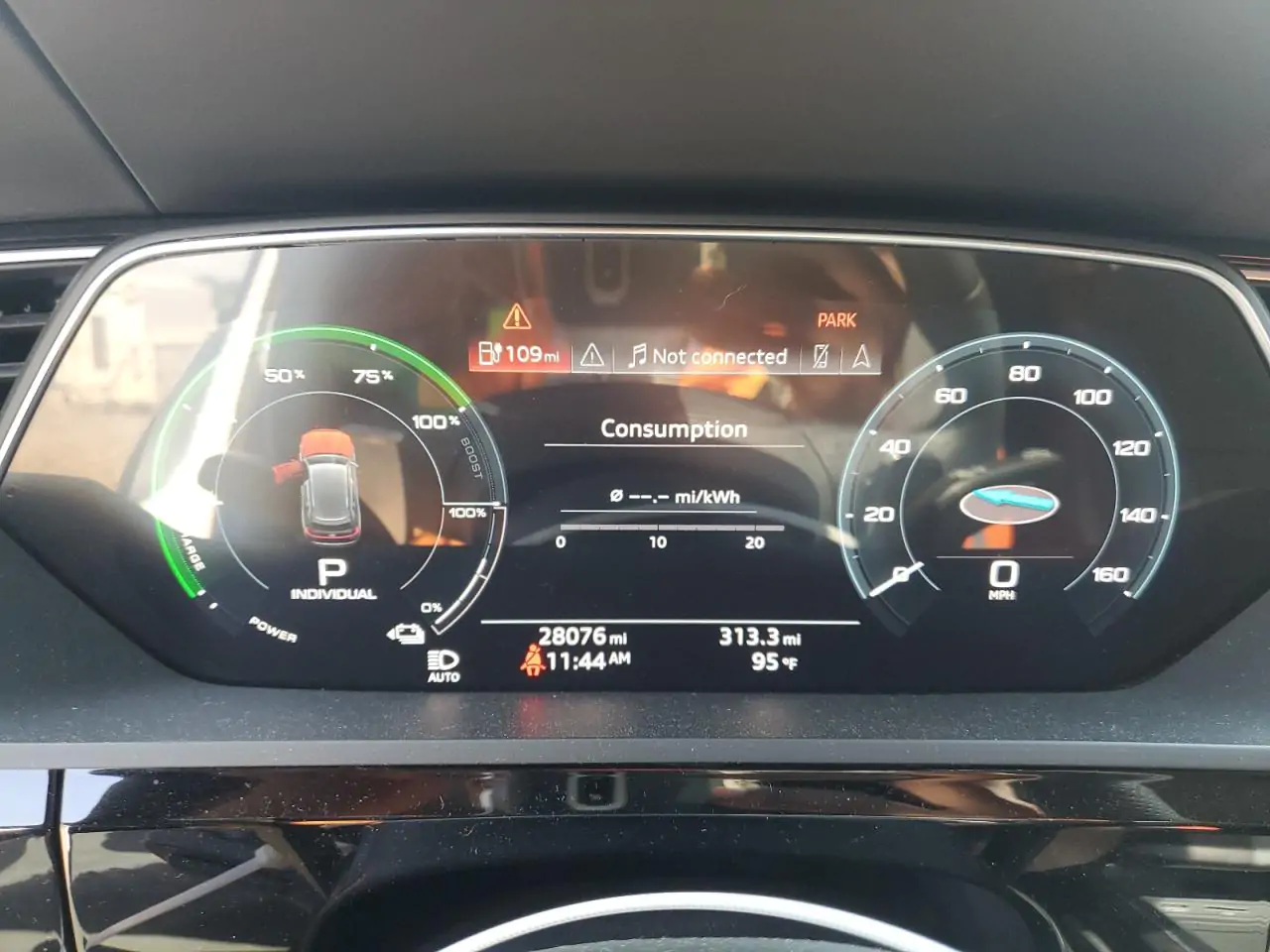 Автомобіль AUDI E-TRON PRESTIGE 2019 | GrandCar Автомобіль AUDI E-TRON PRESTIGE 2019 | GrandCar