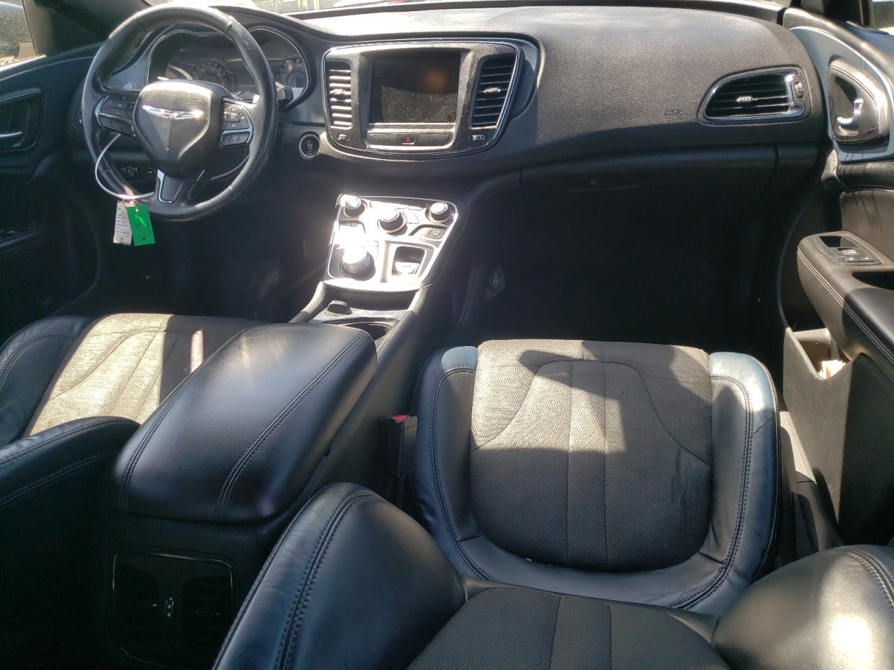 Автомобіль CHRYSLER 200 S 2015 | GrandCar Автомобіль CHRYSLER 200 S 2015 | GrandCar