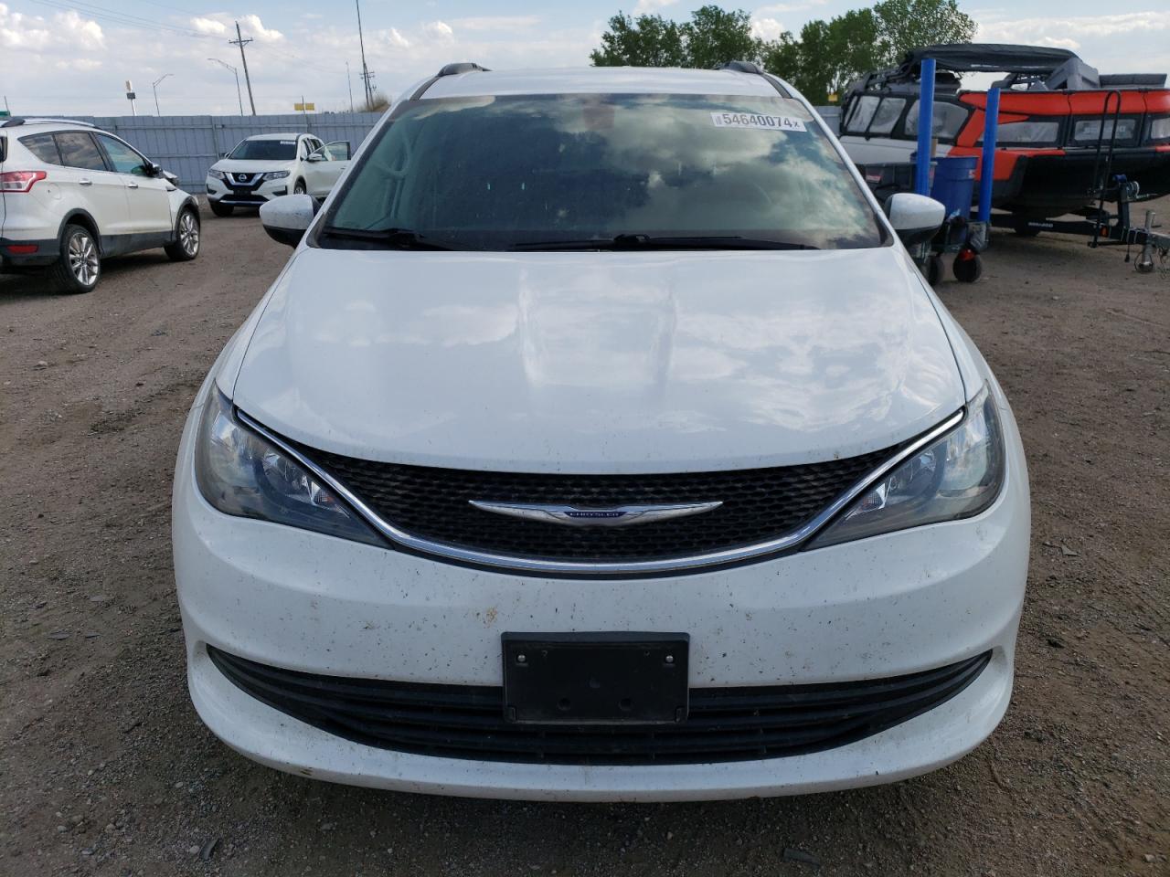 Автомобиль CHRYSLER VOYAGER LXI 2020 | GrandCar Автомобиль CHRYSLER VOYAGER LXI 2020 | GrandCar