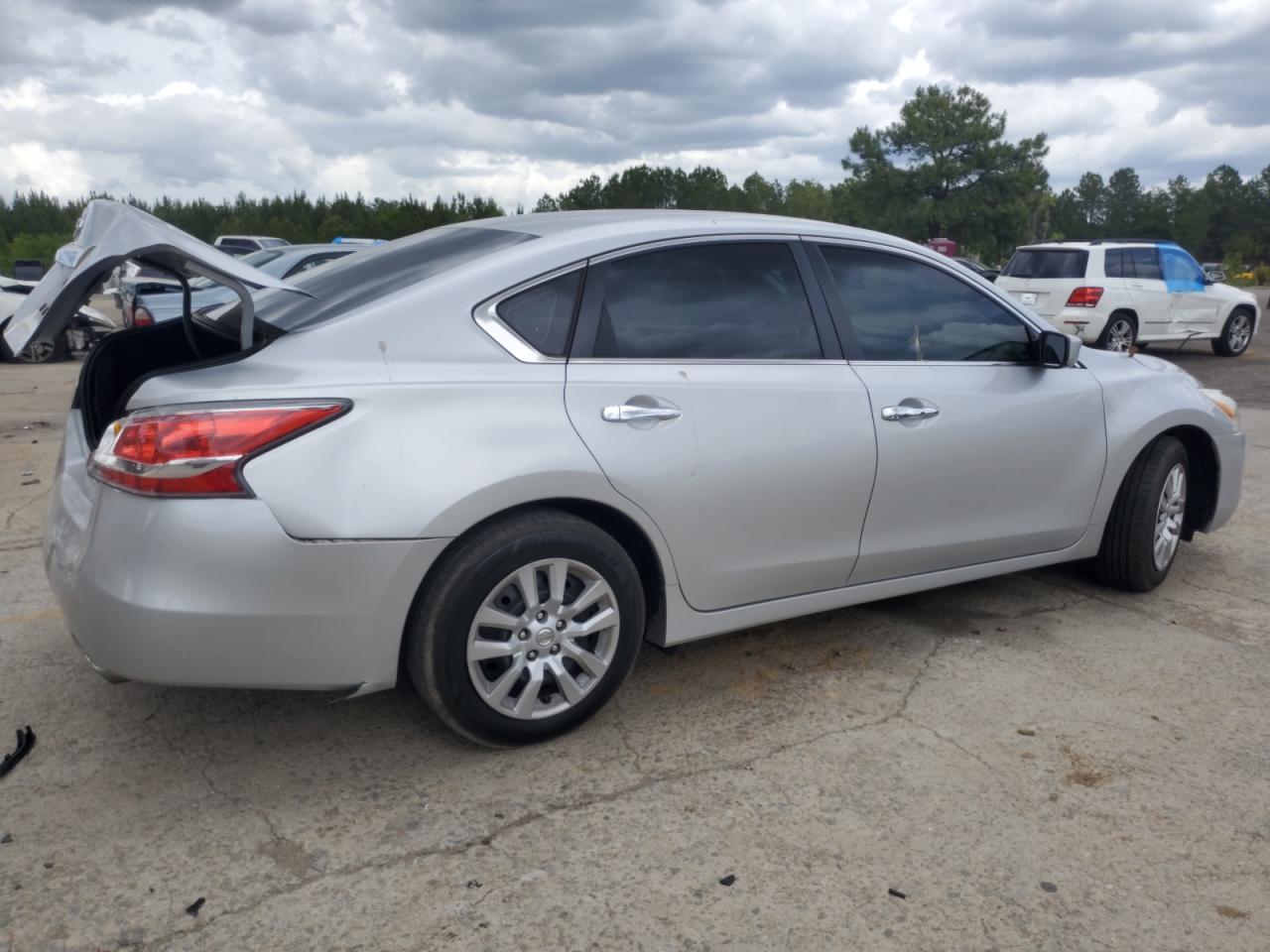 Автомобіль NISSAN ALTIMA 2.5 2015 | GrandCar Автомобіль NISSAN ALTIMA 2.5 2015 | GrandCar