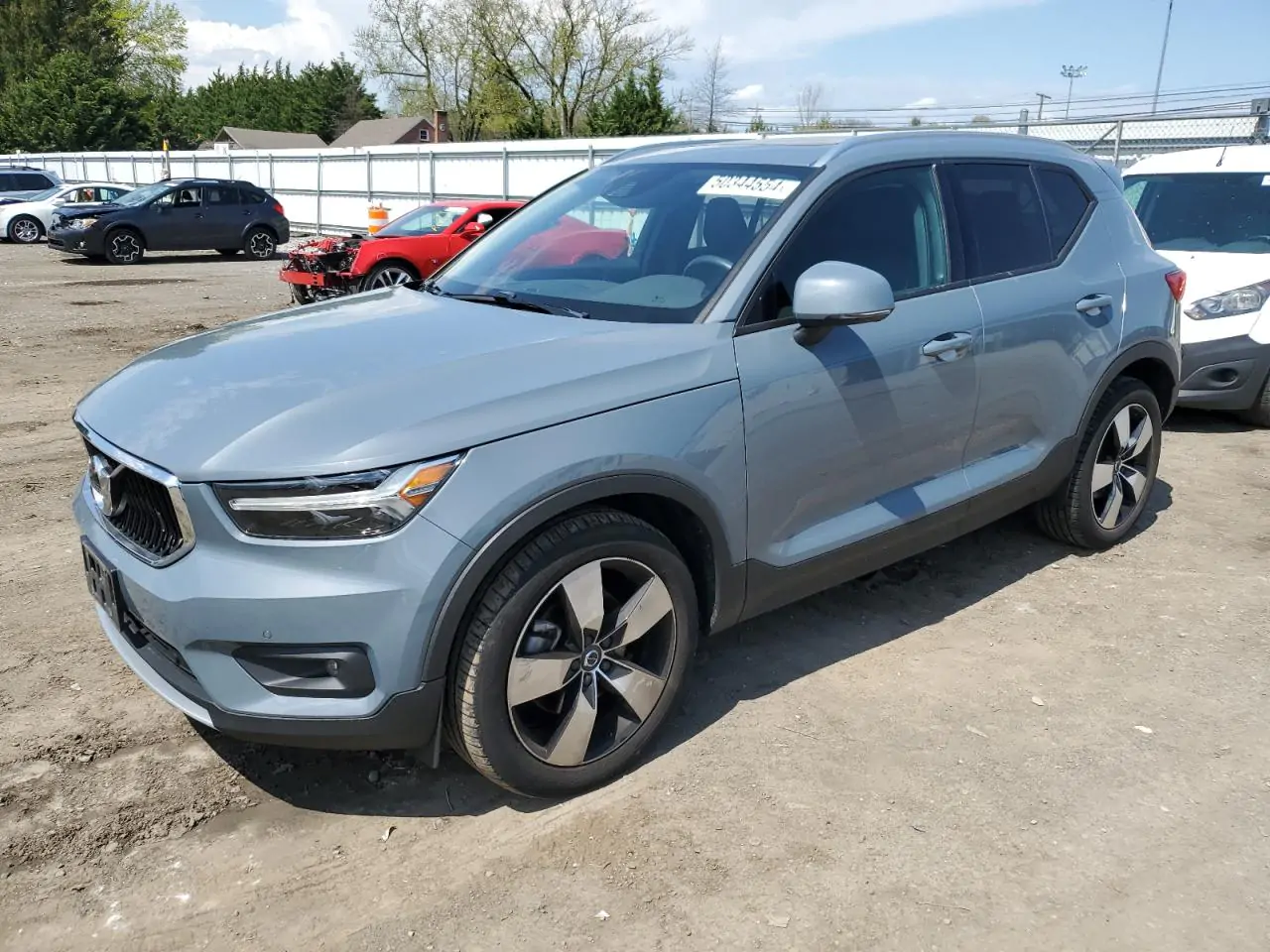 Автомобиль VOLVO XC40 T5 MOMENTUM 2021 | GrandCar