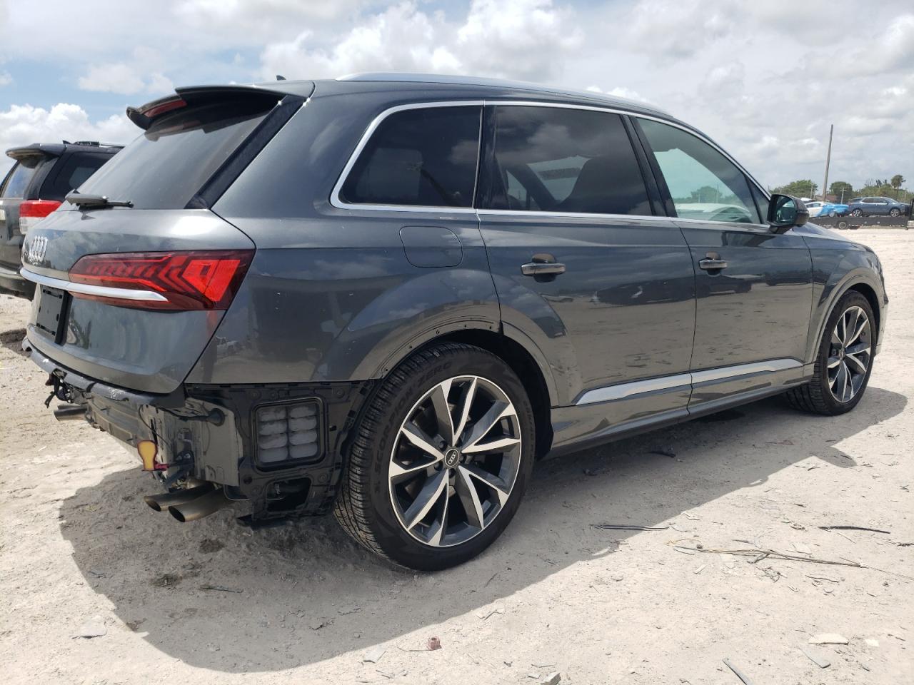 Автомобіль AUDI SQ7 PRESTIGE 2023 | GrandCar Автомобіль AUDI SQ7 PRESTIGE 2023 | GrandCar