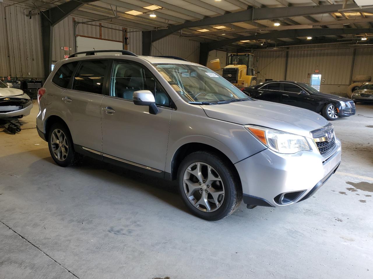Автомобиль SUBARU FORESTER TOURING 2015 | GrandCar