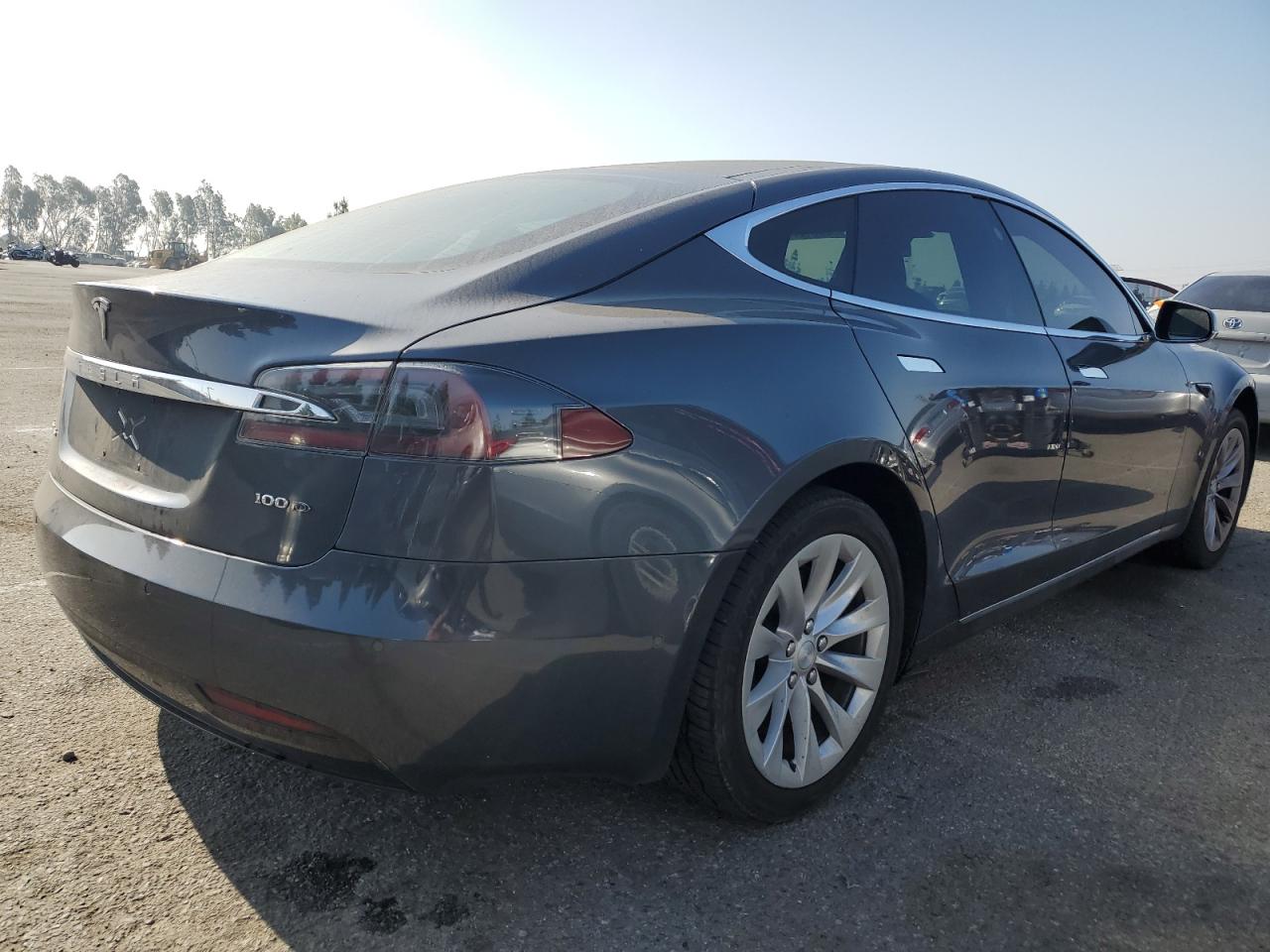 Автомобиль TESLA MODEL S 2018 | GrandCar Автомобиль TESLA MODEL S 2018 | GrandCar