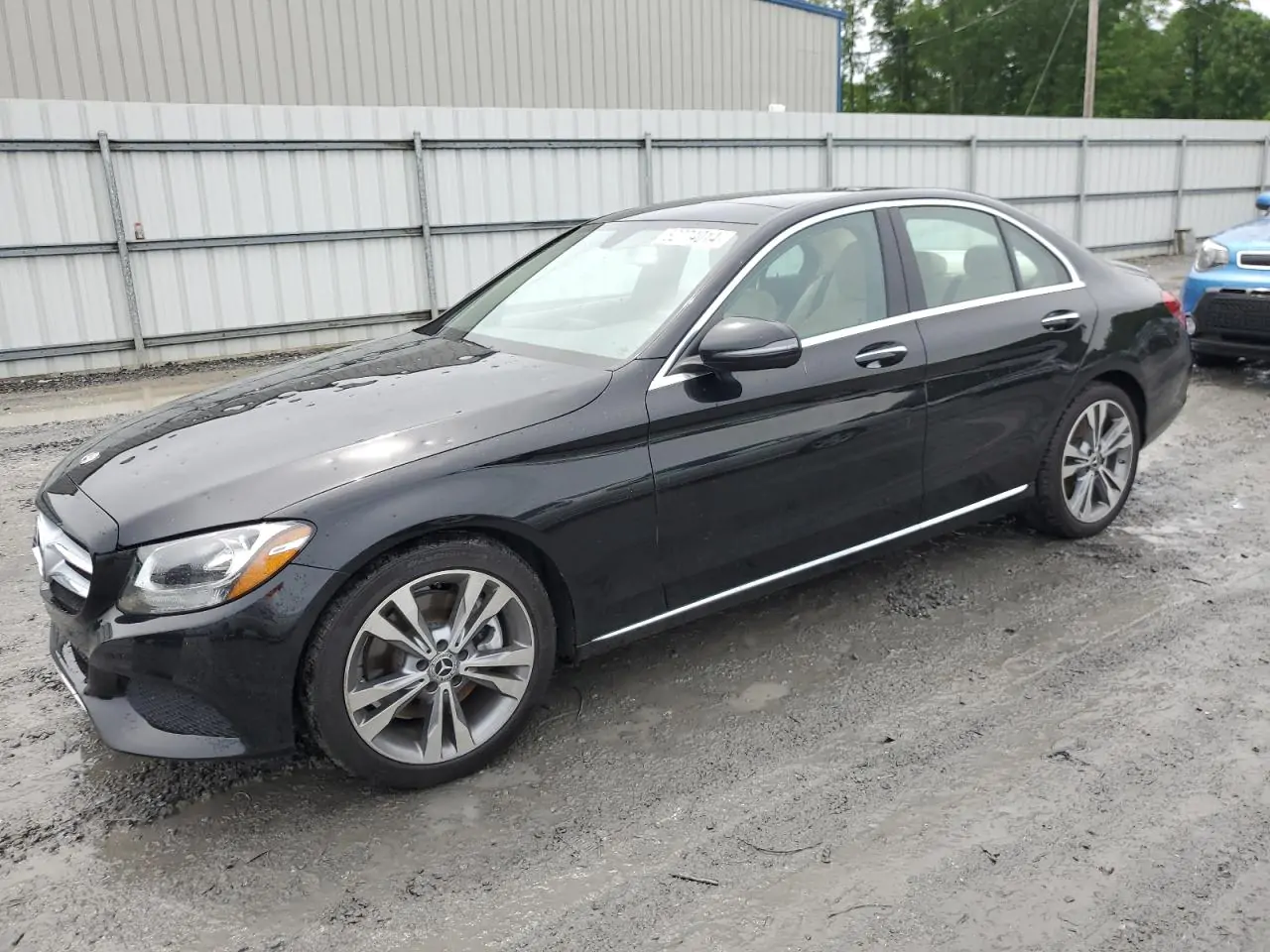 Автомобіль MERCEDES-BENZ C 300 2017 | GrandCar Автомобіль MERCEDES-BENZ C 300 2017 | GrandCar