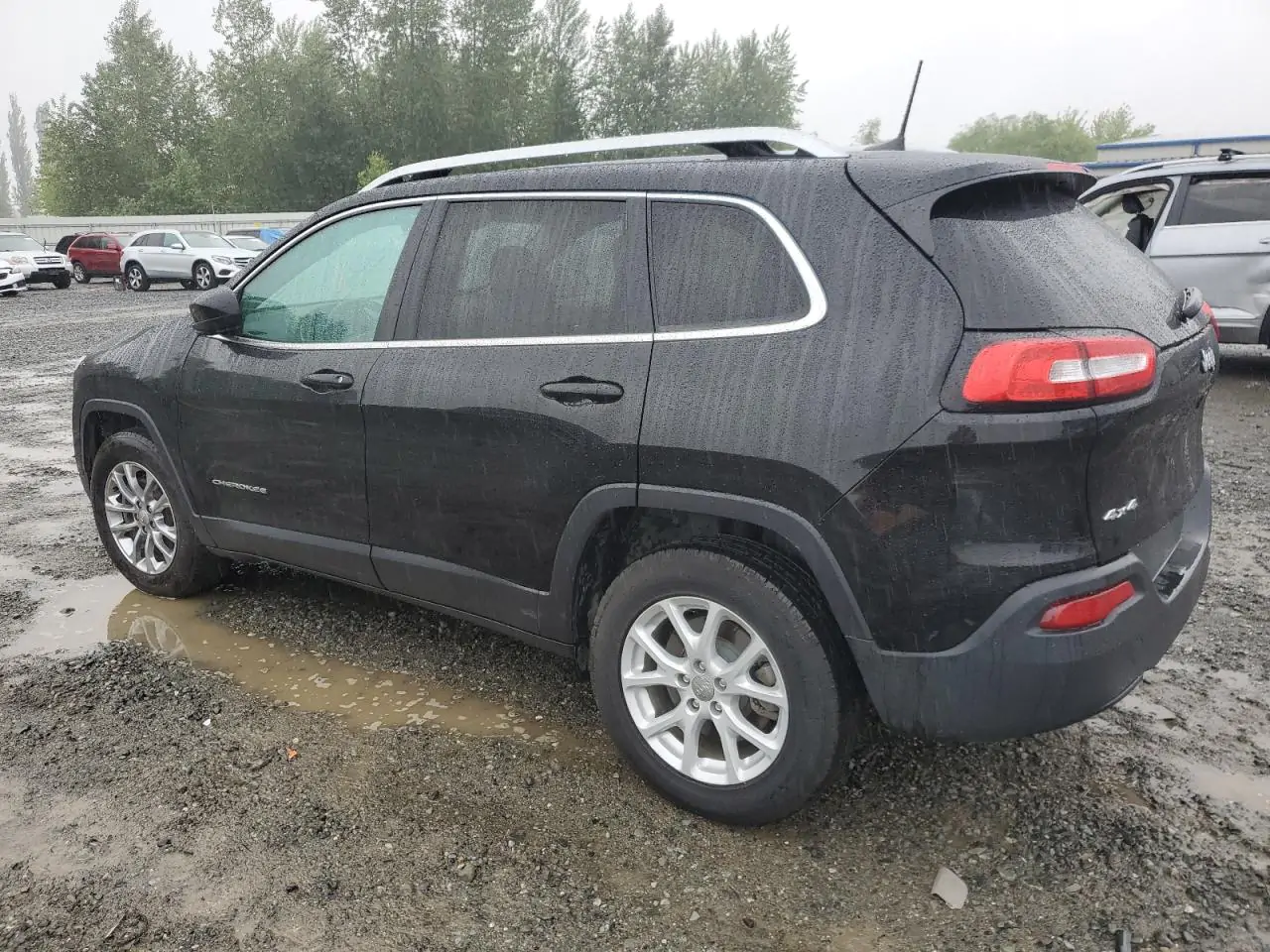 Автомобиль JEEP CHEROKEE LATITUDE 2017 | GrandCar Автомобиль JEEP CHEROKEE LATITUDE 2017 | GrandCar