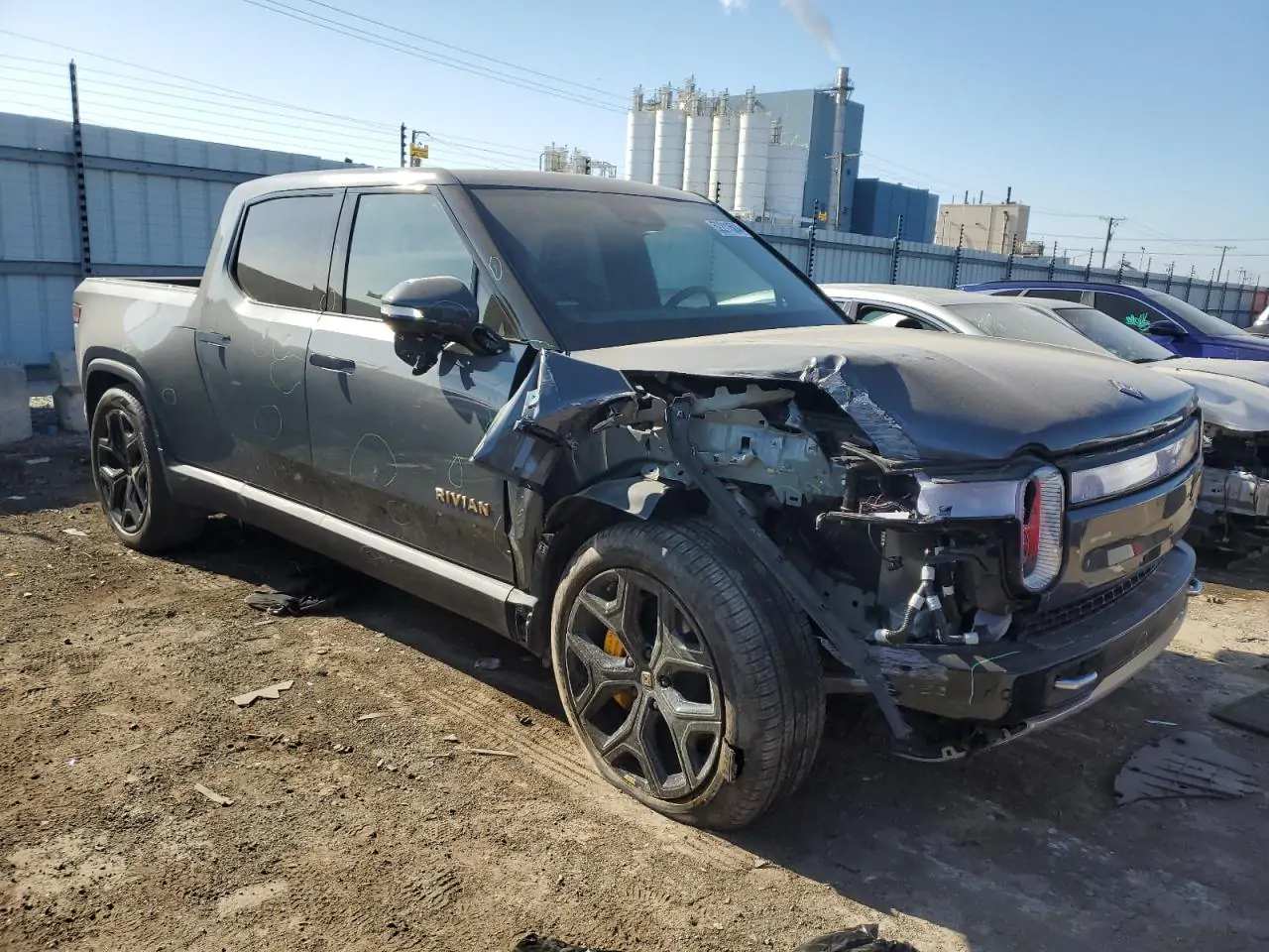 Автомобіль RIVIAN R1T ADVENTURE 2023 | GrandCar Автомобіль RIVIAN R1T ADVENTURE 2023 | GrandCar
