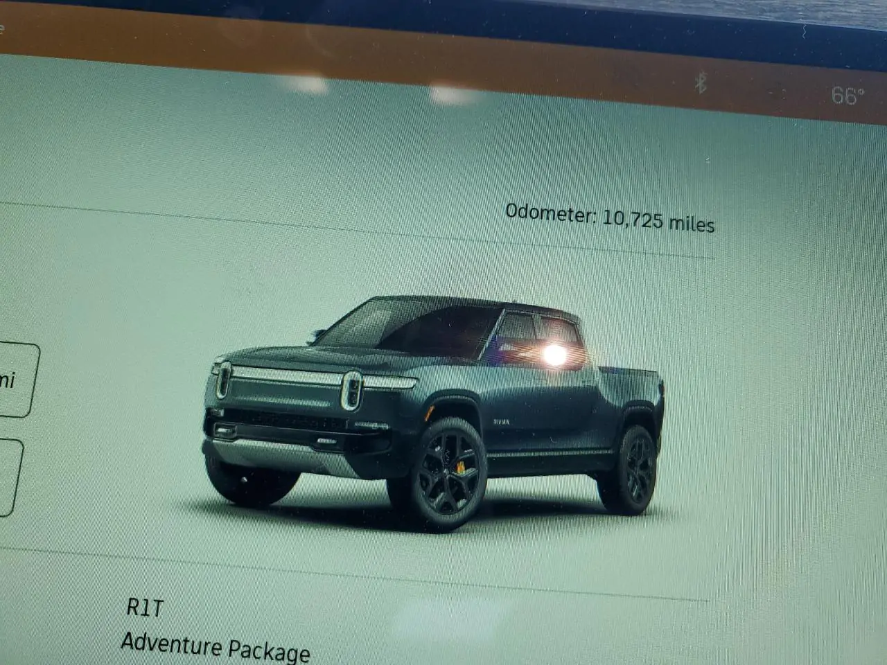 Автомобіль RIVIAN R1T ADVENTURE 2023 | GrandCar Автомобіль RIVIAN R1T ADVENTURE 2023 | GrandCar