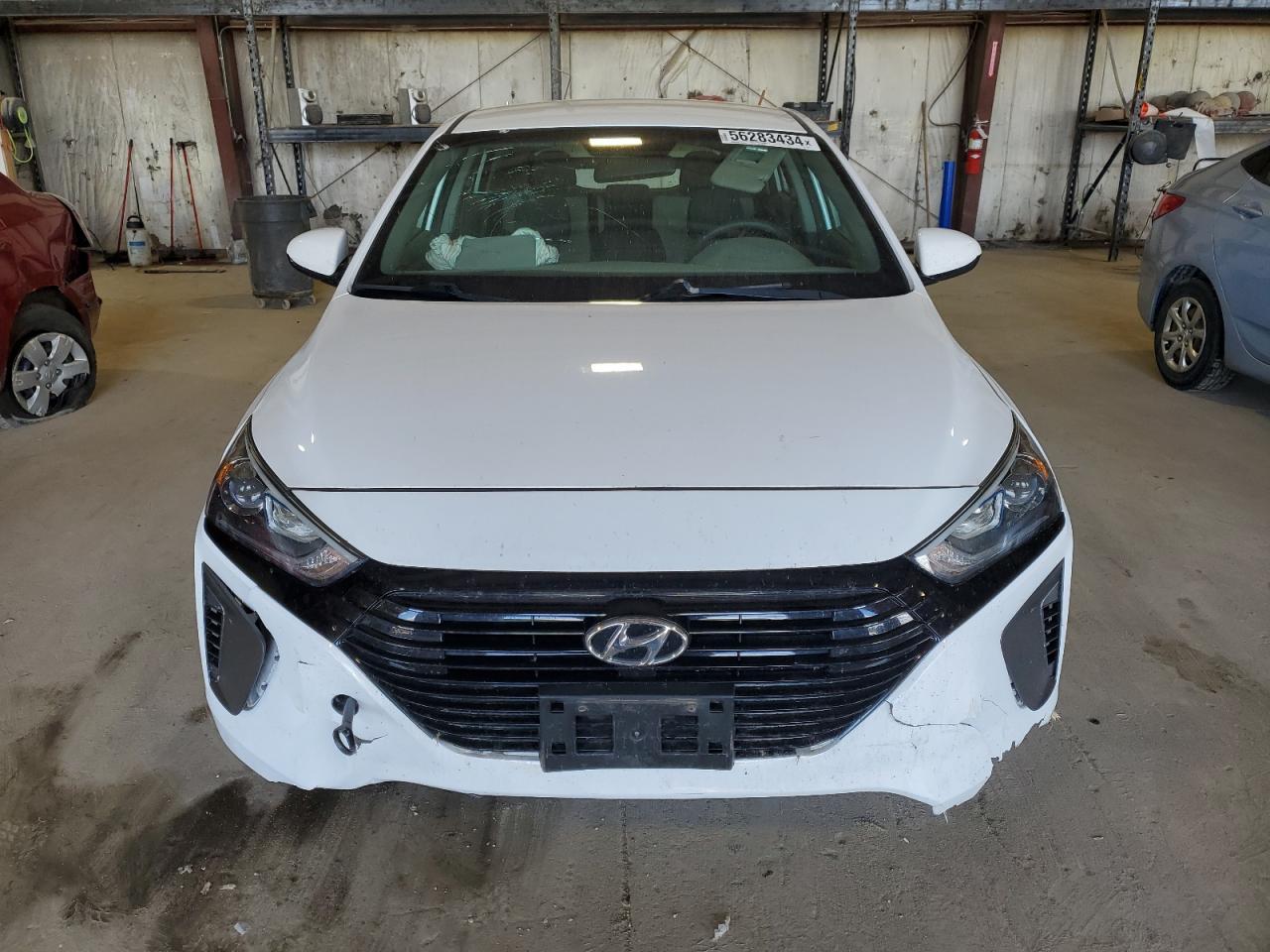 Автомобиль HYUNDAI IONIQ BLUE 2018 | GrandCar Автомобиль HYUNDAI IONIQ BLUE 2018 | GrandCar