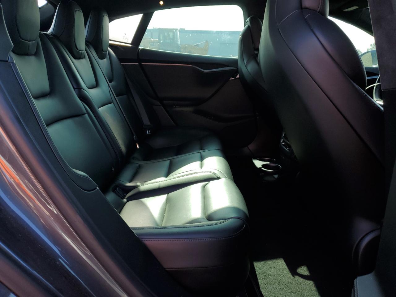 Автомобиль TESLA MODEL S 2018 | GrandCar Автомобиль TESLA MODEL S 2018 | GrandCar