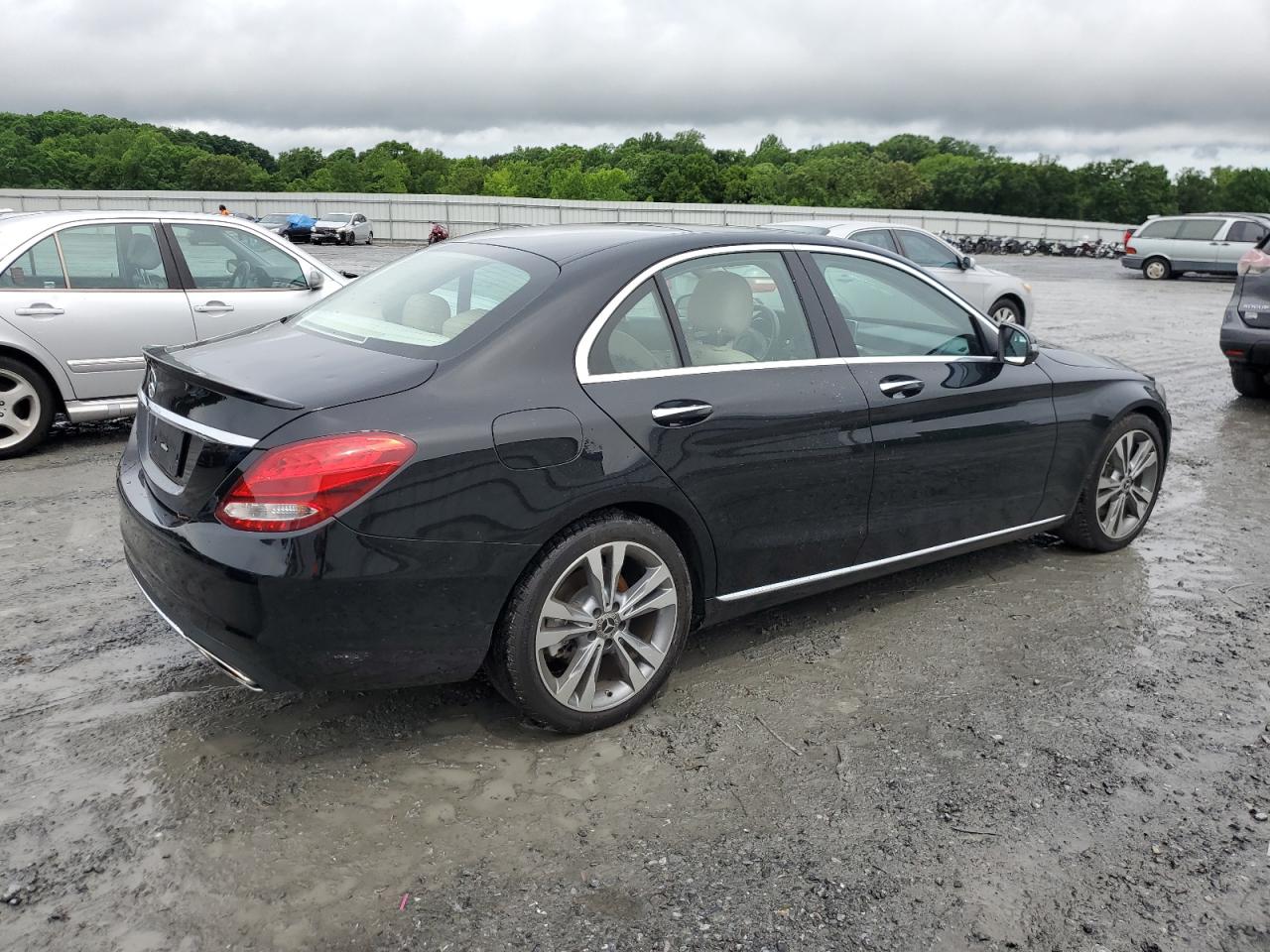Автомобіль MERCEDES-BENZ C 300 2017 | GrandCar Автомобіль MERCEDES-BENZ C 300 2017 | GrandCar