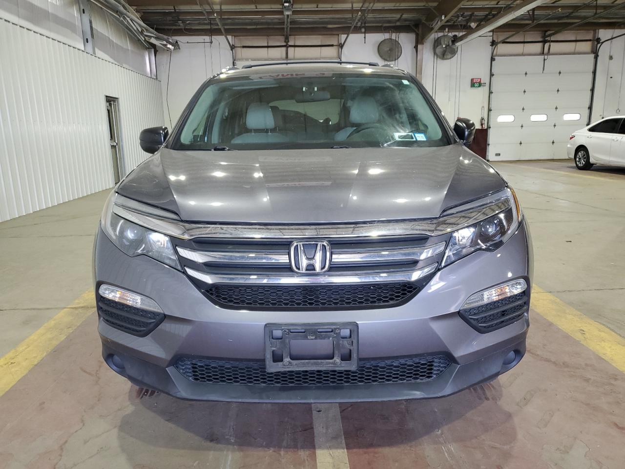 Автомобіль HONDA PILOT LX 2016 | GrandCar Автомобіль HONDA PILOT LX 2016 | GrandCar