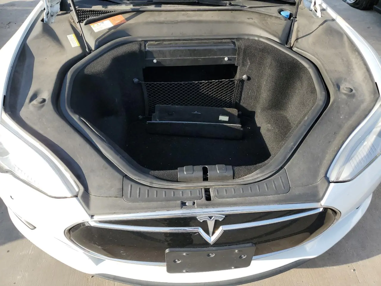 Автомобіль TESLA MODEL S 2015 | GrandCar Автомобіль TESLA MODEL S 2015 | GrandCar