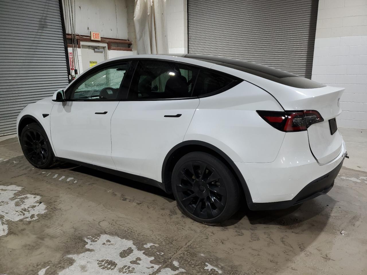 Автомобіль TESLA MODEL Y 2022 | GrandCar Автомобіль TESLA MODEL Y 2022 | GrandCar