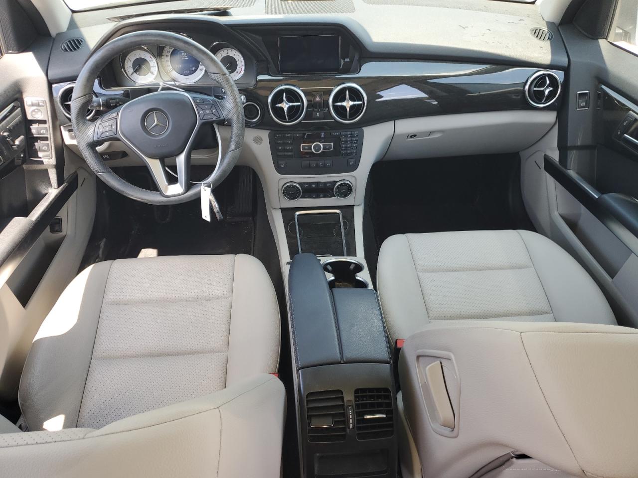 Автомобіль MERCEDES-BENZ GLK 350 4MATIC 2015 | GrandCar Автомобіль MERCEDES-BENZ GLK 350 4MATIC 2015 | GrandCar