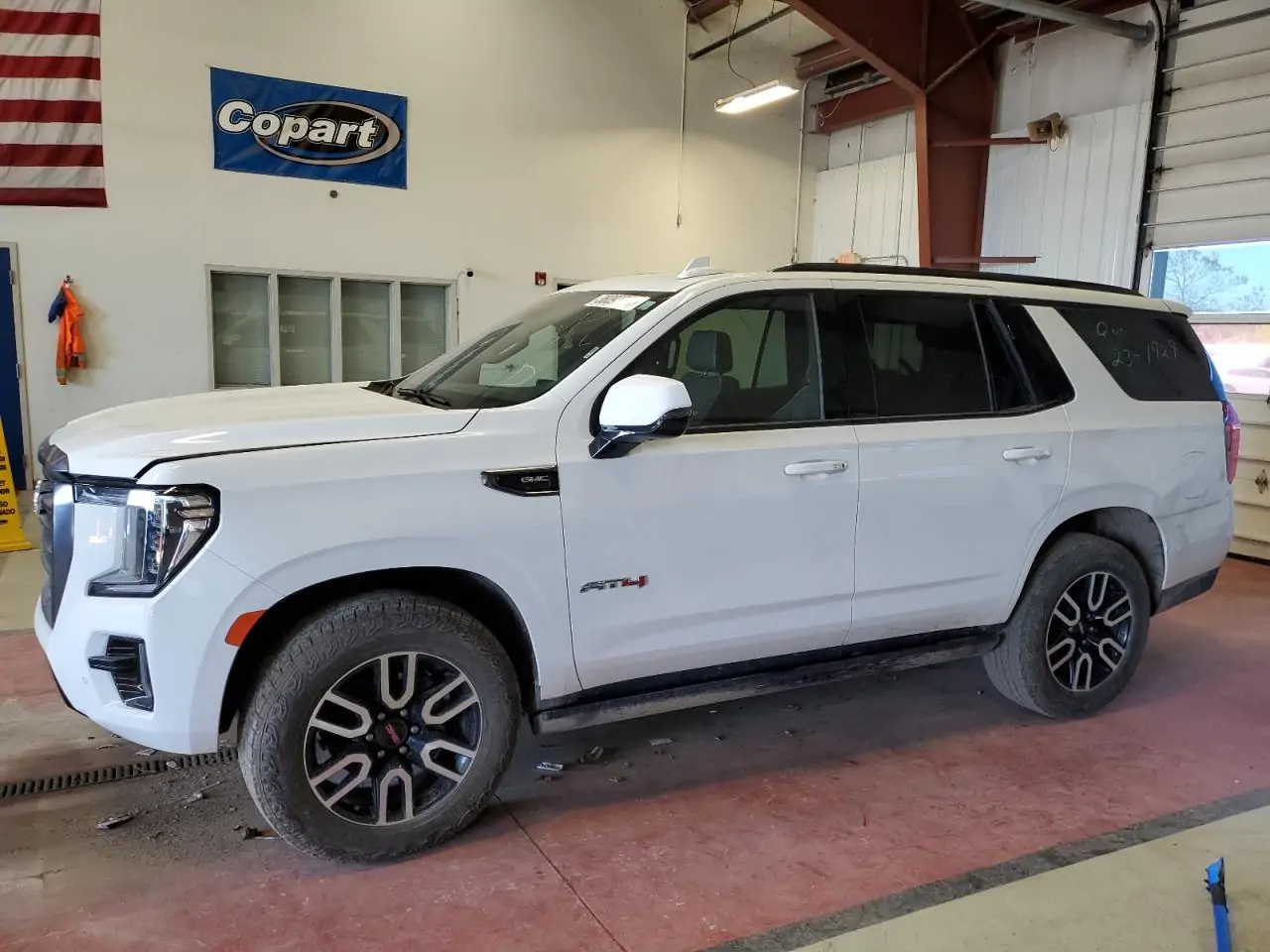 Автомобіль GMC YUKON AT4 2023 | GrandCar