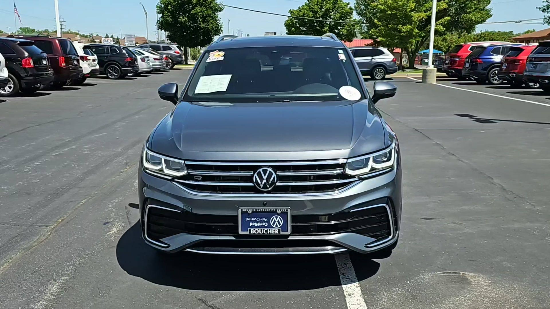 Автомобиль Volkswagen Tiguan SEL R-Line 2022 | GrandCar