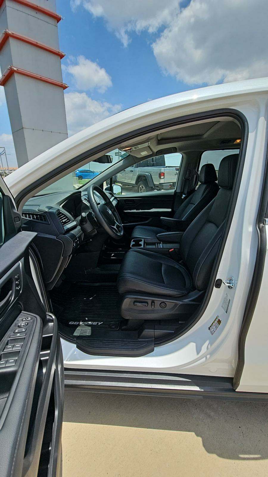 Автомобиль Honda Odyssey EX-L 2024 | GrandCar Автомобиль Honda Odyssey EX-L 2024 | GrandCar