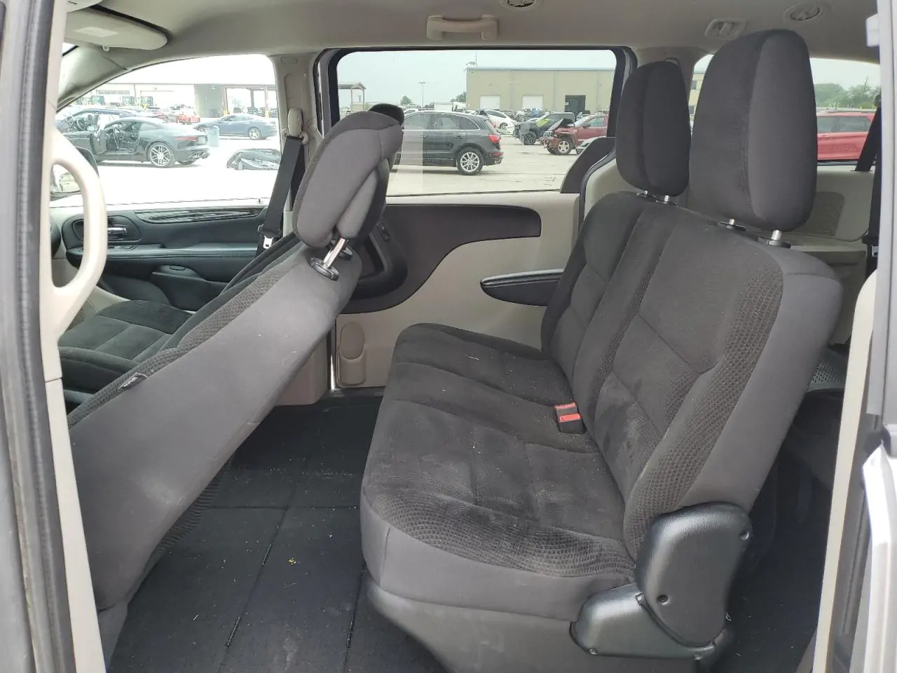 Автомобиль DODGE GRAND CARAVAN SE 2019 | GrandCar Автомобиль DODGE GRAND CARAVAN SE 2019 | GrandCar