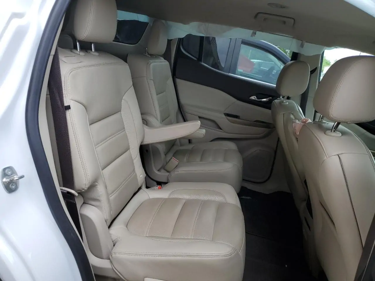 Автомобіль GMC ACADIA DENALI 2019 | GrandCar Автомобіль GMC ACADIA DENALI 2019 | GrandCar
