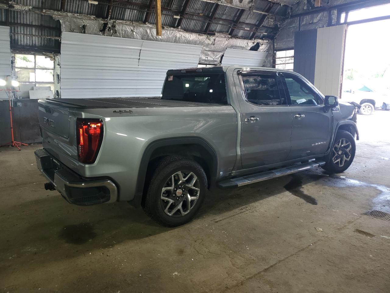 Автомобиль GMC SIERRA K1500 SLT 2023 | GrandCar Автомобиль GMC SIERRA K1500 SLT 2023 | GrandCar