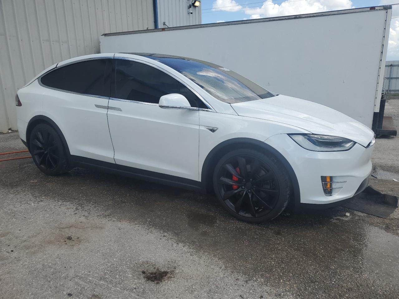 Автомобиль TESLA MODEL X 2016 | GrandCar