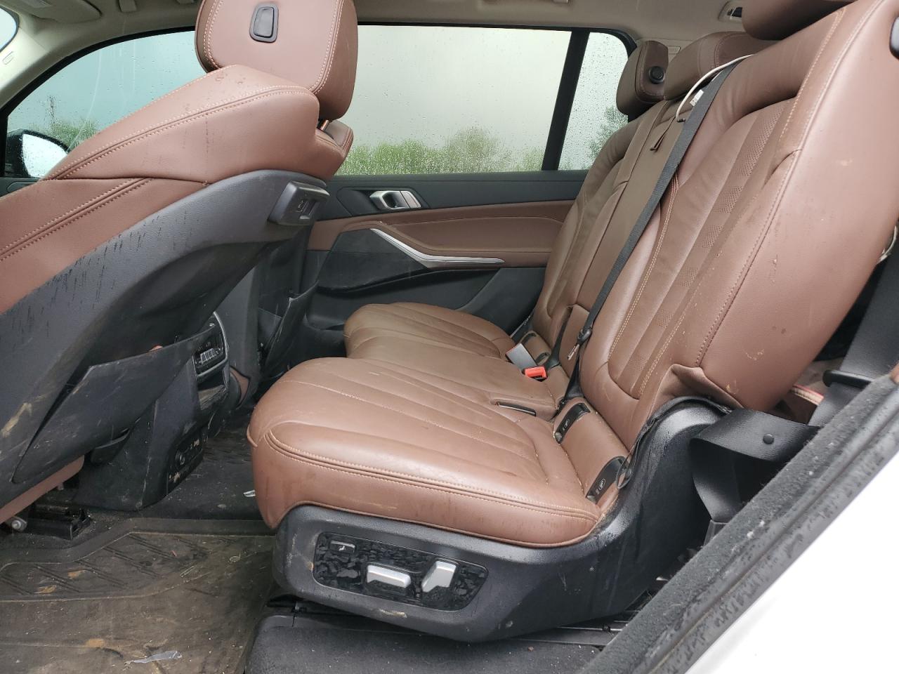 Автомобіль BMW X7 XDRIVE40I 2022 | GrandCar Автомобіль BMW X7 XDRIVE40I 2022 | GrandCar