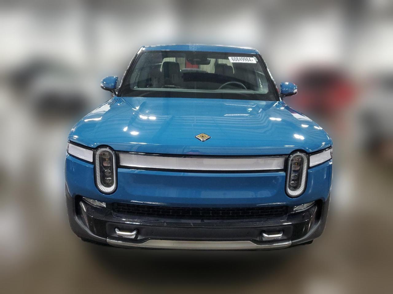 Автомобиль RIVIAN R1T ADVENTURE 2022 | GrandCar Автомобиль RIVIAN R1T ADVENTURE 2022 | GrandCar