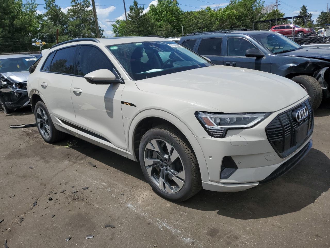 Автомобіль AUDI E-TRON PREMIUM 2021 | GrandCar Автомобіль AUDI E-TRON PREMIUM 2021 | GrandCar