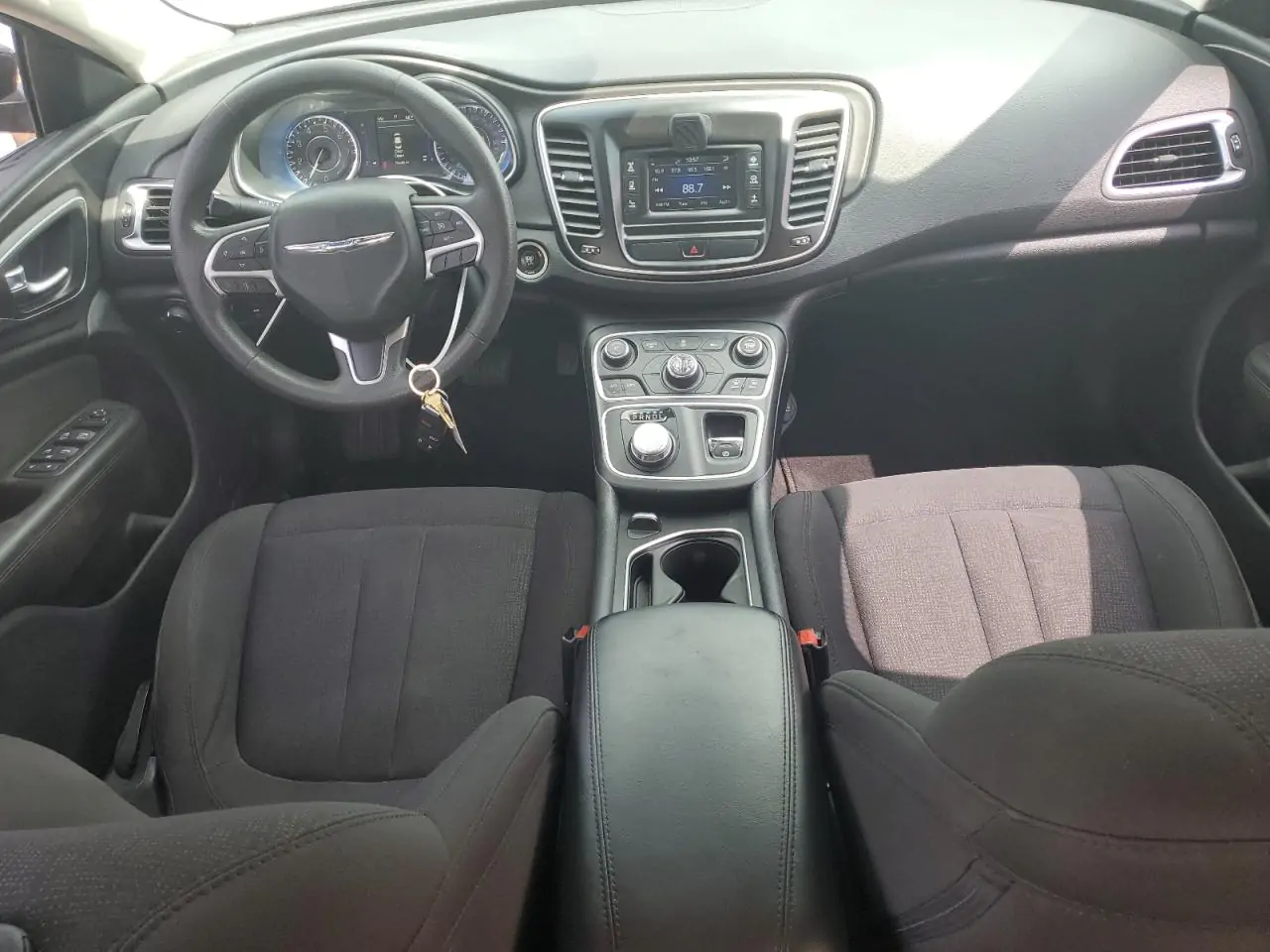 Автомобіль CHRYSLER 200 LIMITED 2016 | GrandCar Автомобіль CHRYSLER 200 LIMITED 2016 | GrandCar