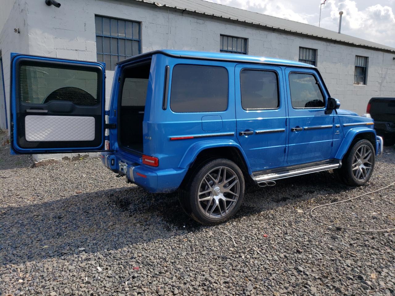 Автомобиль MERCEDES-BENZ G 63 AMG 2024 | GrandCar Автомобиль MERCEDES-BENZ G 63 AMG 2024 | GrandCar