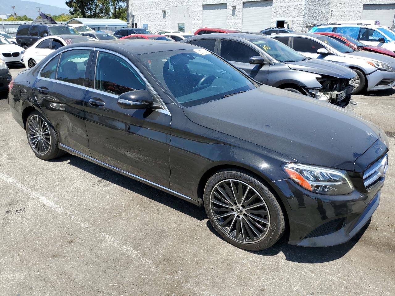 Автомобіль MERCEDES-BENZ C 300 2019 | GrandCar Автомобіль MERCEDES-BENZ C 300 2019 | GrandCar