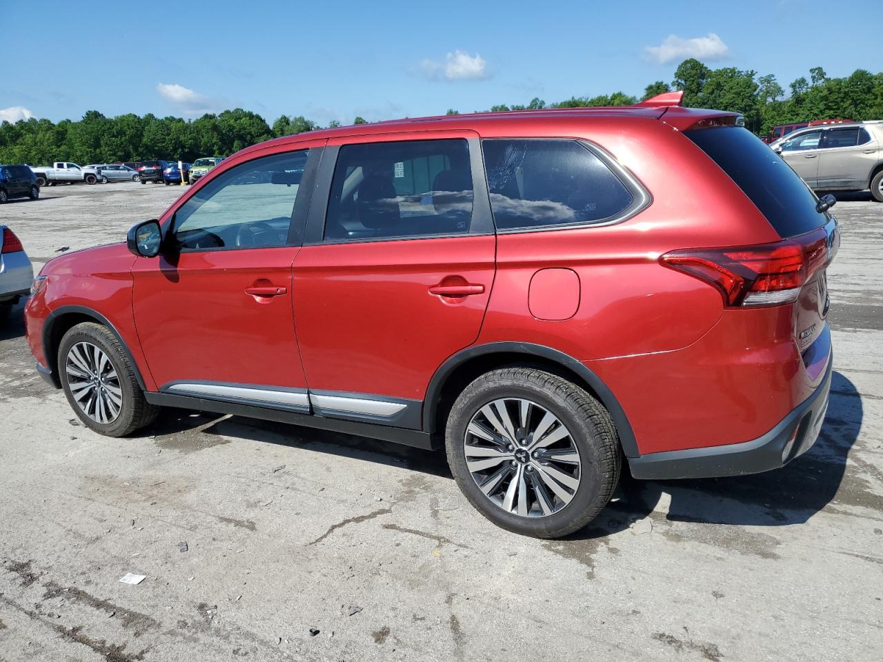 Автомобіль MITSUBISHI OUTLANDER SE 2019 | GrandCar Автомобіль MITSUBISHI OUTLANDER SE 2019 | GrandCar