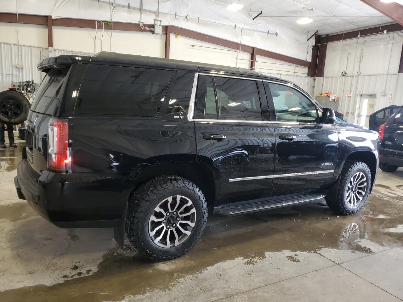 Автомобиль GMC YUKON SLT 2019 | GrandCar Автомобиль GMC YUKON SLT 2019 | GrandCar