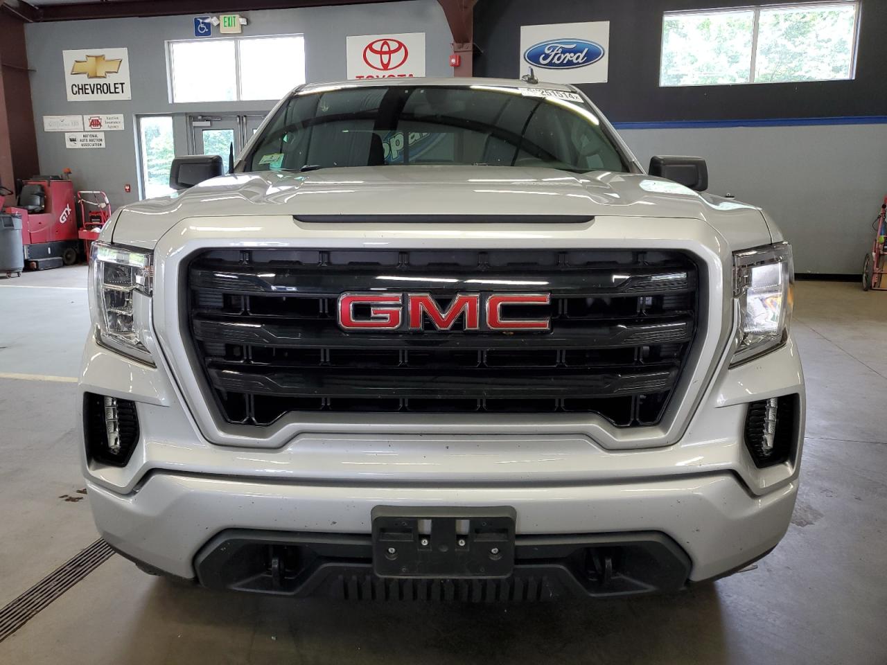Автомобіль GMC SIERRA K1500 ELEVATION 2020 | GrandCar Автомобіль GMC SIERRA K1500 ELEVATION 2020 | GrandCar