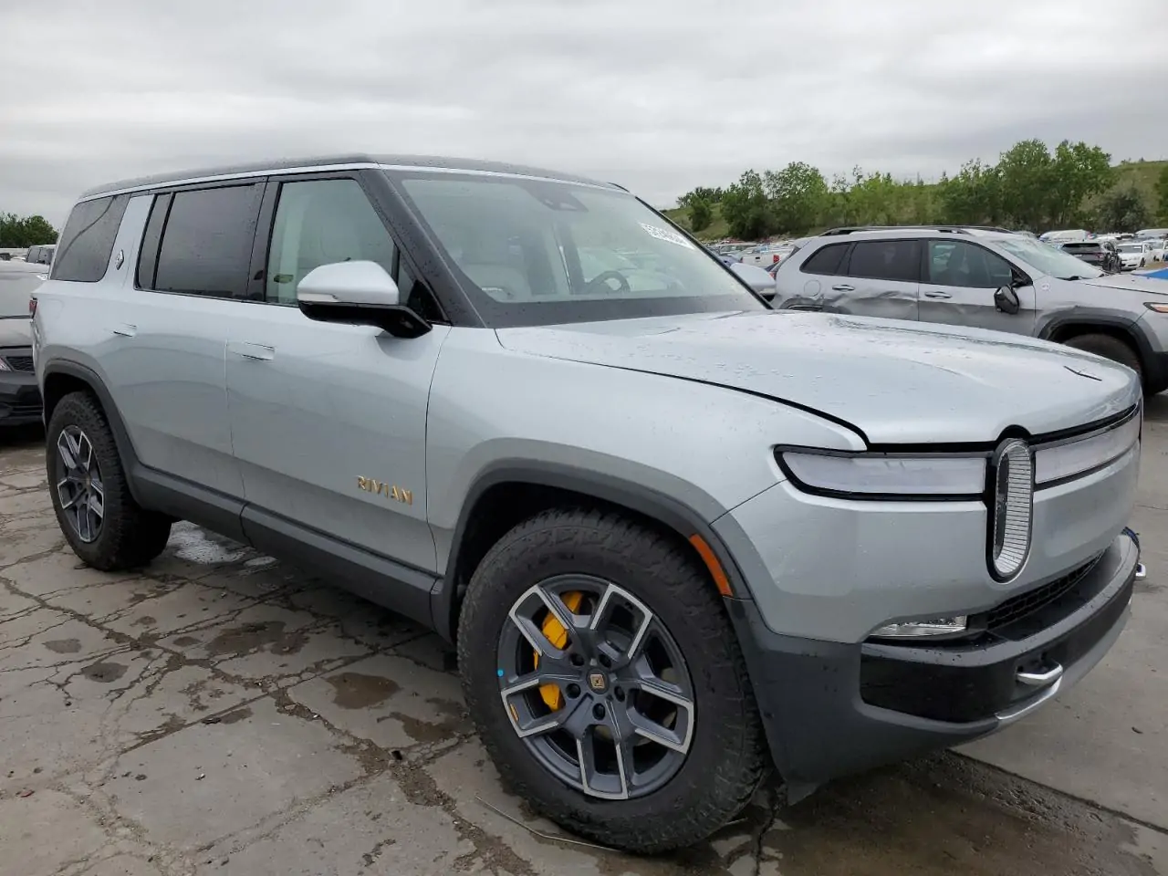 Автомобиль RIVIAN R1S ADVENTURE 2023 | GrandCar