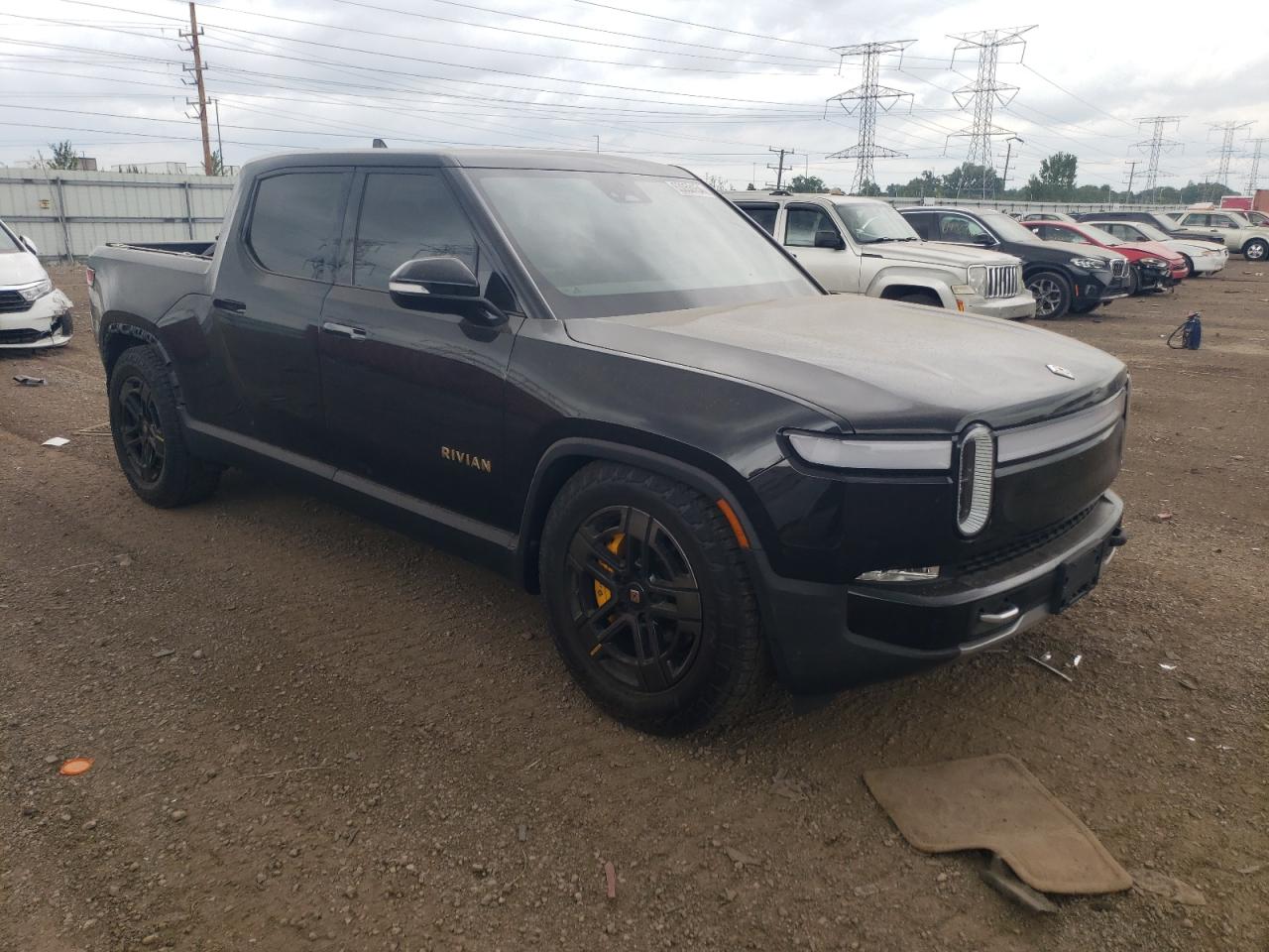 Автомобиль RIVIAN R1T ADVENTURE 2022 | GrandCar Автомобиль RIVIAN R1T ADVENTURE 2022 | GrandCar