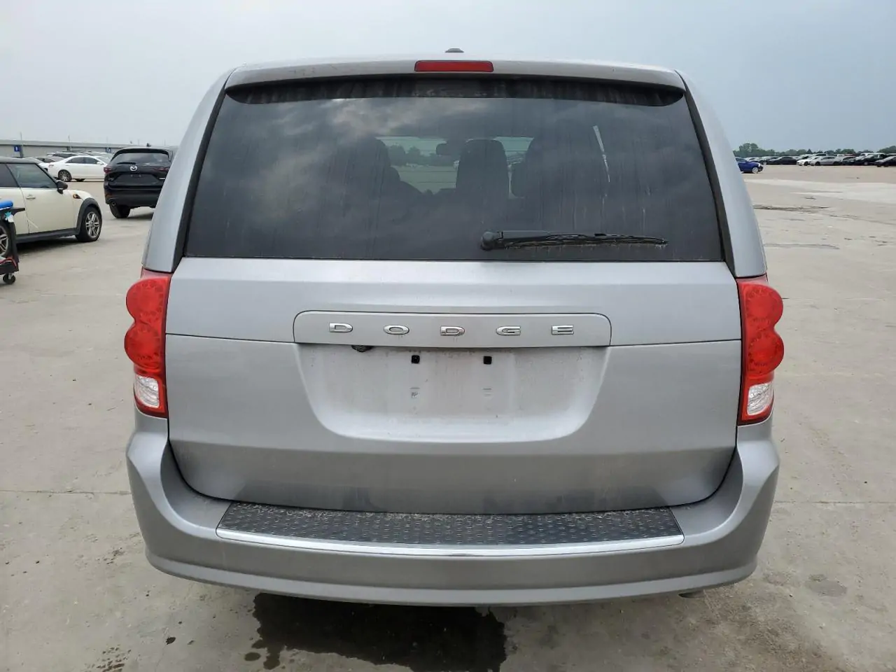 Автомобиль DODGE GRAND CARAVAN SE 2019 | GrandCar Автомобиль DODGE GRAND CARAVAN SE 2019 | GrandCar