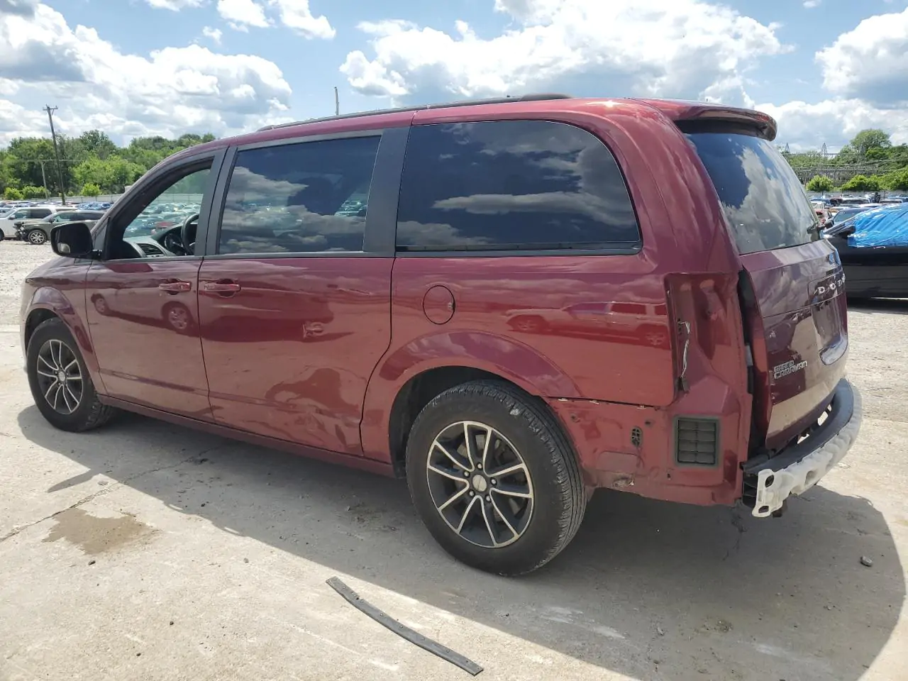 Автомобиль DODGE GRAND CARAVAN GT 2019 | GrandCar Автомобиль DODGE GRAND CARAVAN GT 2019 | GrandCar