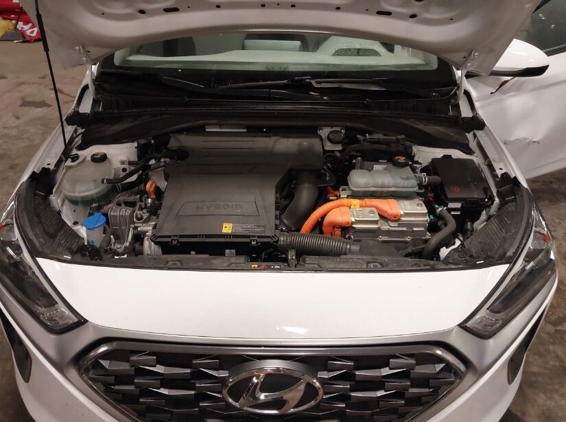 Автомобіль HYUNDAI IONIQ HYBRID BLUE 2020 | GrandCar Автомобіль HYUNDAI IONIQ HYBRID BLUE 2020 | GrandCar