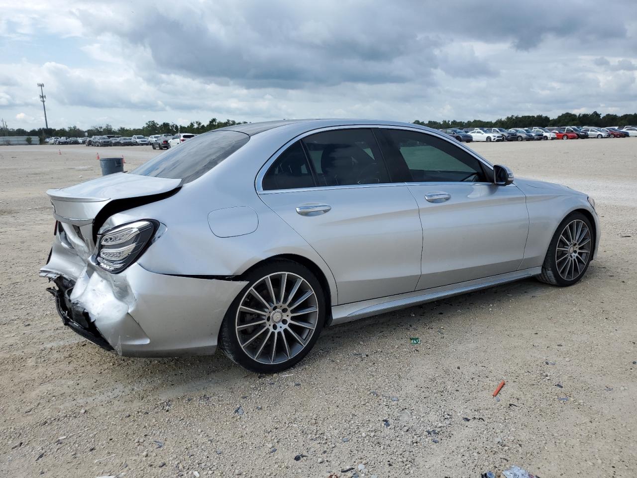 Автомобіль MERCEDES-BENZ C 300 2016 | GrandCar Автомобіль MERCEDES-BENZ C 300 2016 | GrandCar