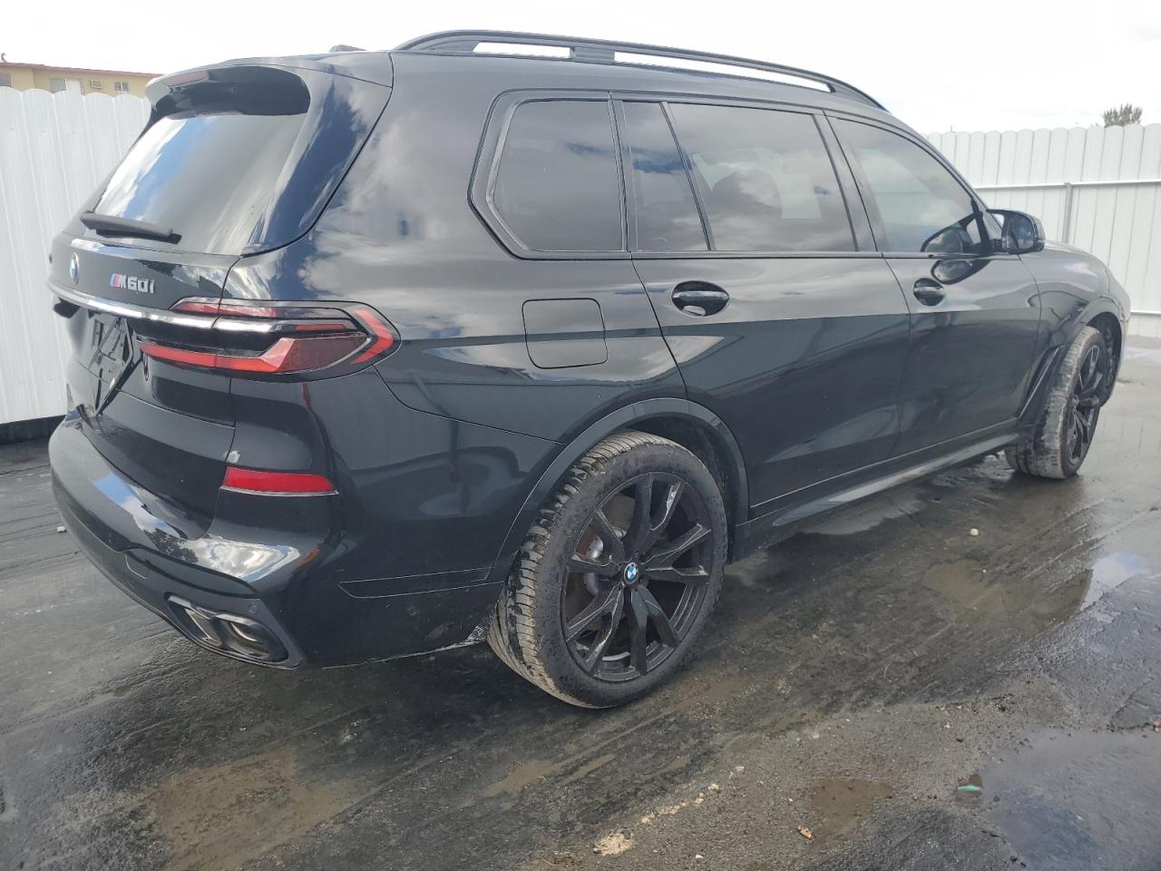 Автомобіль BMW X7 M60I 2023 | GrandCar Автомобіль BMW X7 M60I 2023 | GrandCar